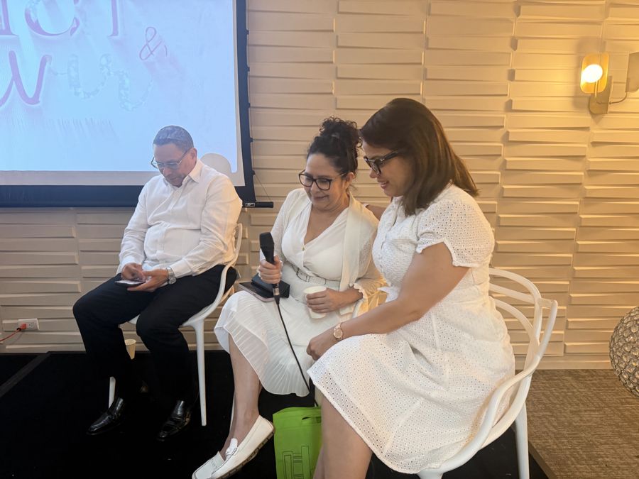 Panel del congreso, Congreso Diseñados para Amar y Servir